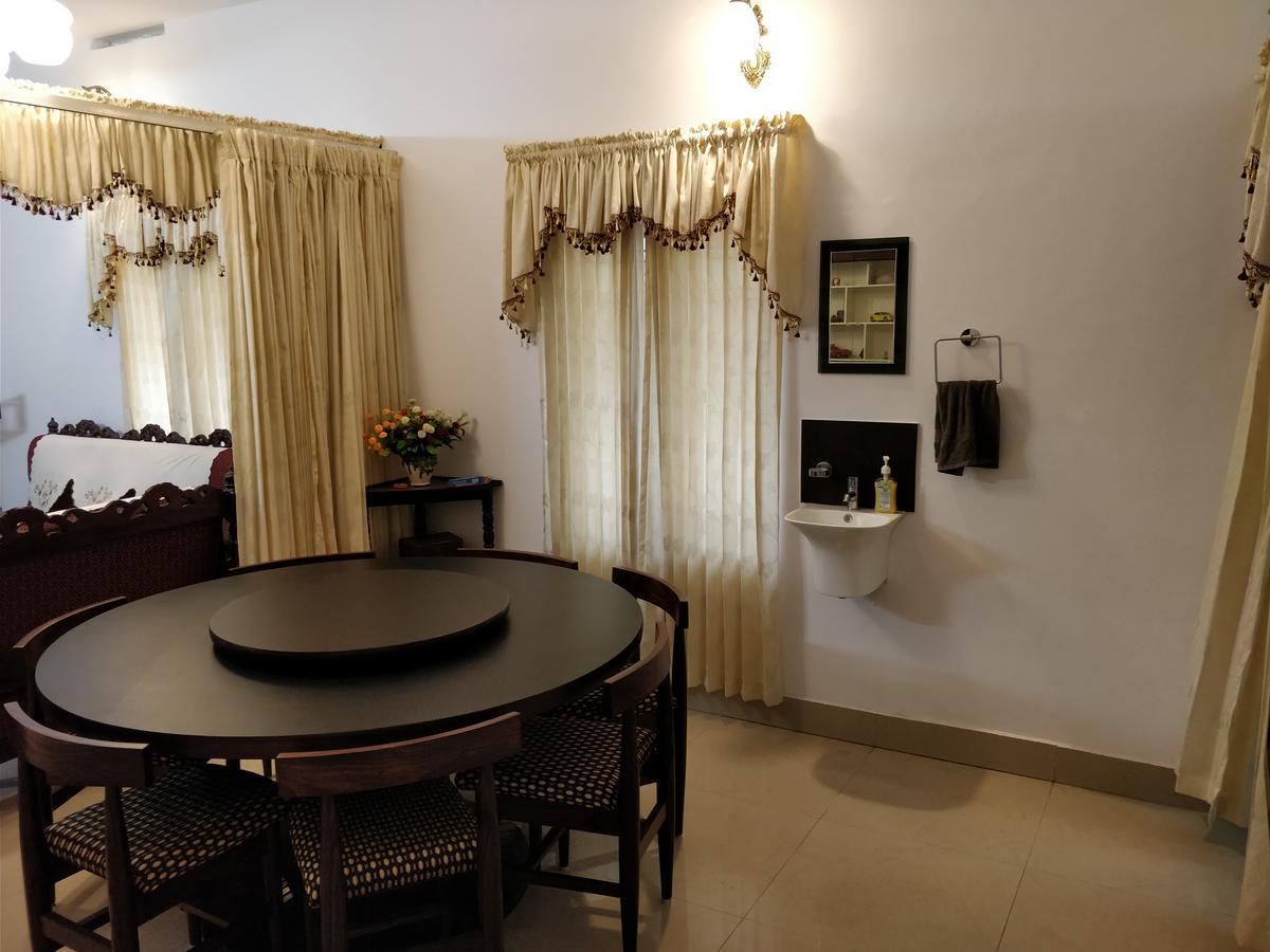 White House Villa Thrissur Exterior photo